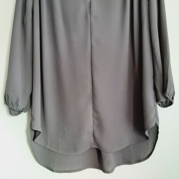 PLEIONE | Split Neck Light High-Low Hem Flowy Blouse Top Gray Sz M Flawed - Picture 3 of 11